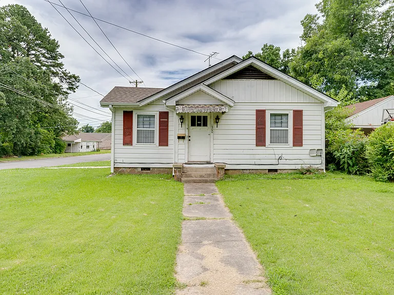1500 W Short 17th St — Photo 32