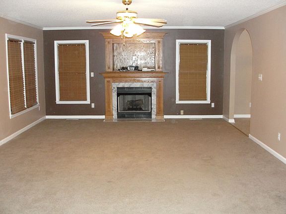 den/ family room (entryway view)