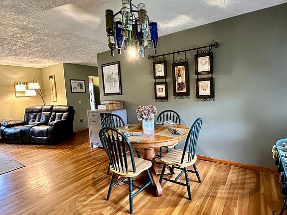 4th image of 1436 E Lawndale Dr