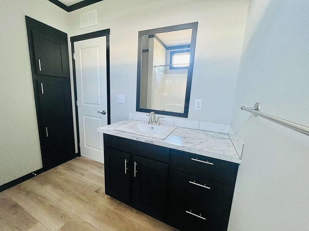 3 bed, 1632 sqft, $1,699 — Photo 3