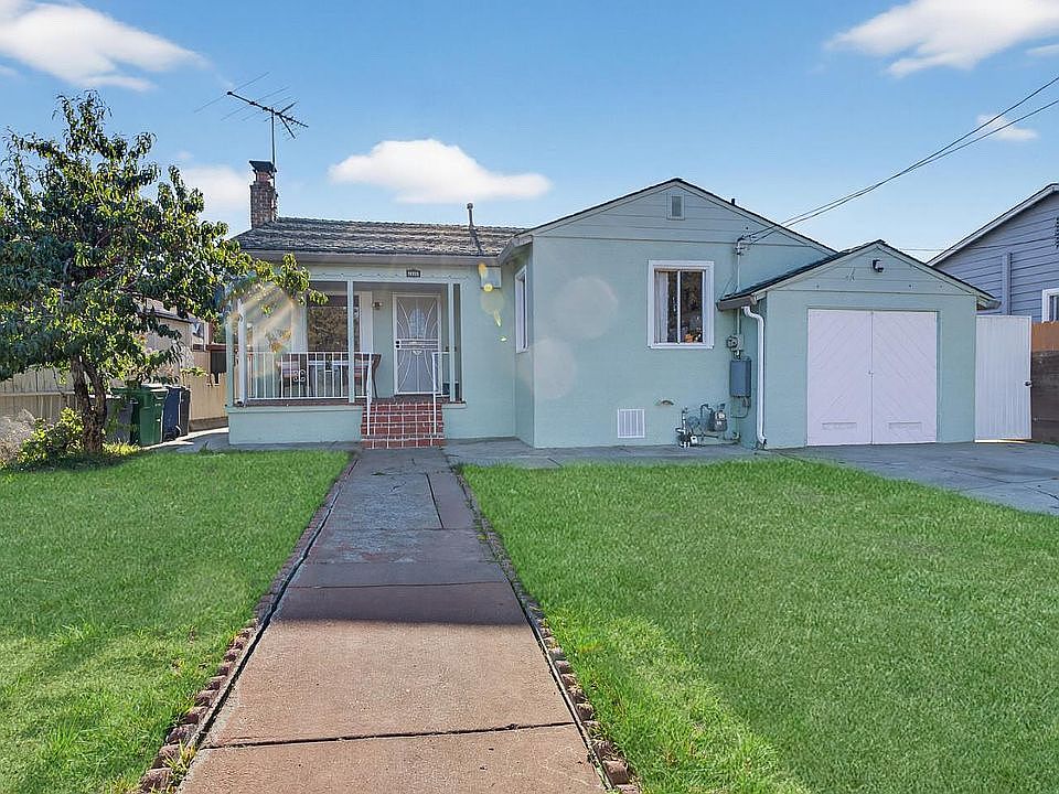 1st image of 22133 Peralta St