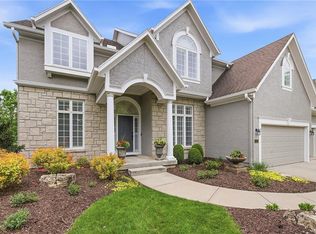 13221 Falmouth St, Leawood, KS 66209