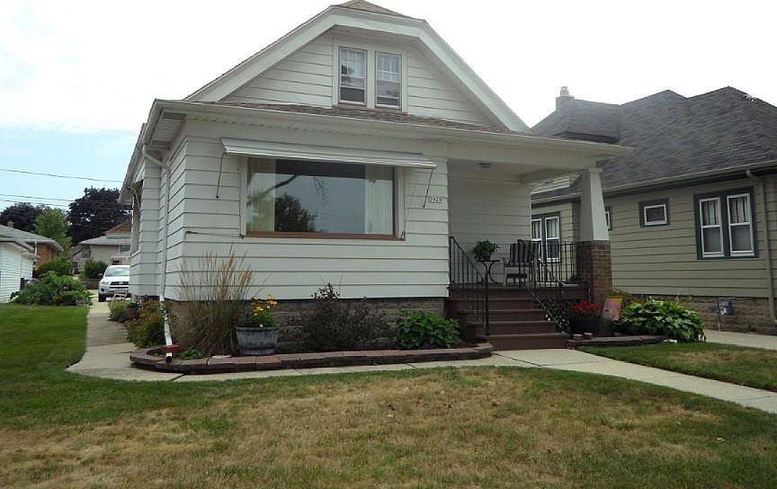 1st image of 3929 E Somers Ave