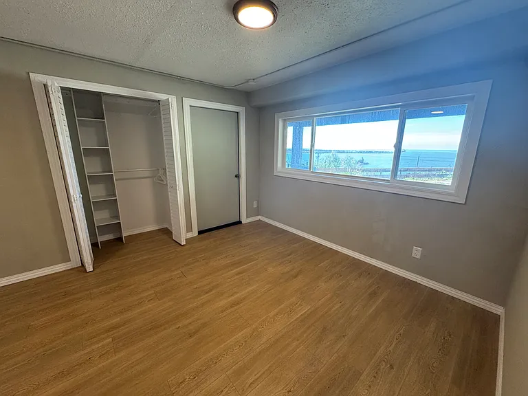 14800 Harborview Dr — Photo 12