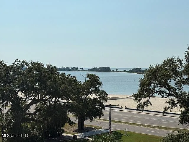 520 Beach Blvd #508 — Photo 34