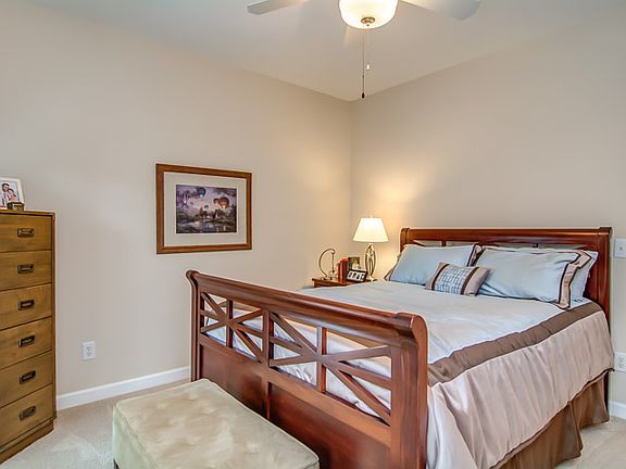 5th image of 2048 Goose Creek Dr