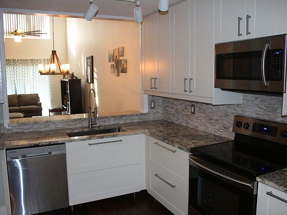 4th image of 7354 Pinewalk Dr S