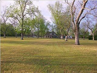 2nd image of 4000 Yucca Dr S
