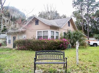 1010 5th Ave, Mount Dora, FL 32757