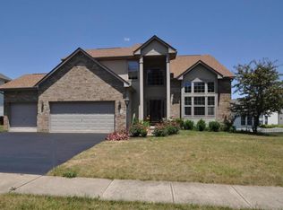 646 Canteridge Dr, Pickerington, OH 43147