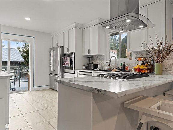 4th image of 63895 Old Yale Rd