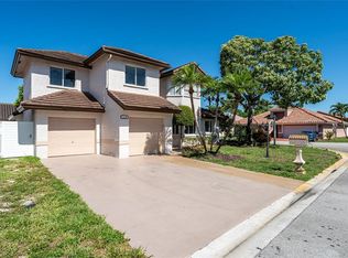 1210 SW 115th Ave, Pembroke Pines, FL 33025