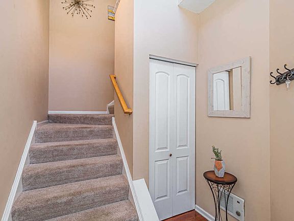 4th image of 2808 Kentshire Ct #2808