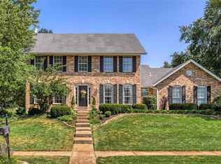 601 Log Hill Ct, Ballwin, MO