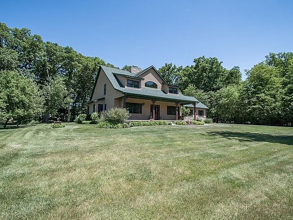 2nd image of 427 Oak Breeze Dr