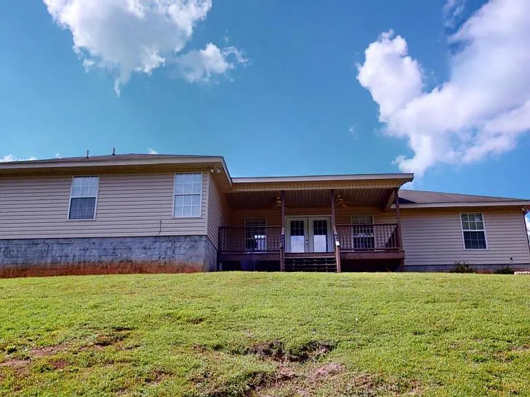 109 Mohegan Dr — Photo 26