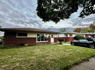 1585 Berkshire St, Westland, MI 48186