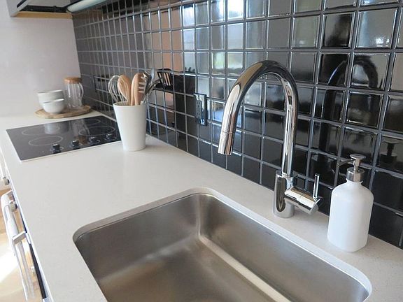 stainless steel sink