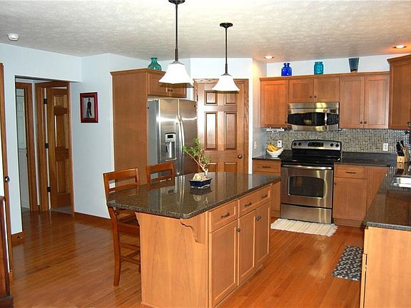 2nd image of 2699 N Shelby Dr