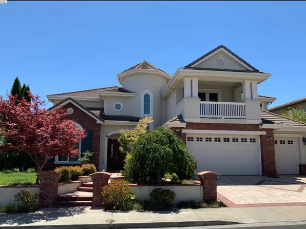 2700 Highlands Meadows Ct, Dublin, CA 94568