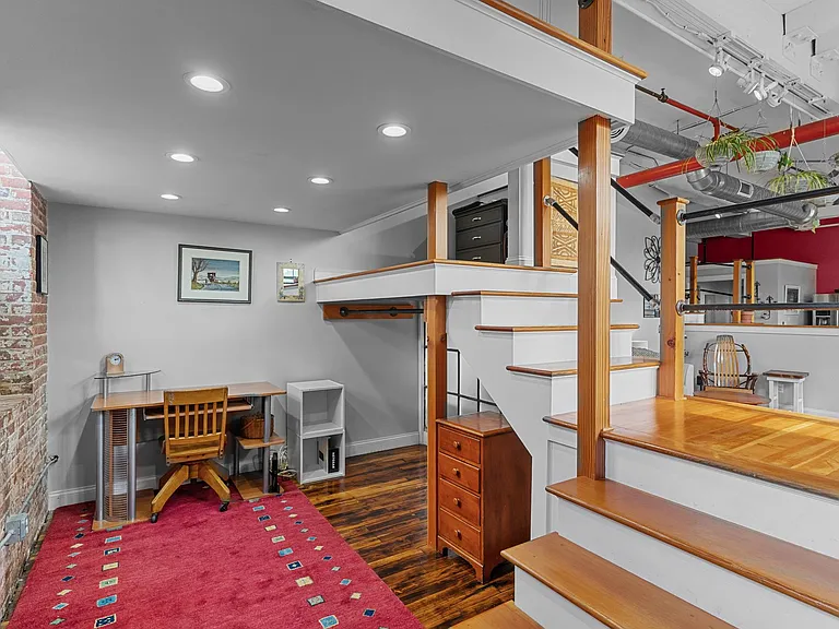 532 Kinsley Ave #110 — Photo 9