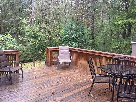 4th image of 2630 Skyland Dr