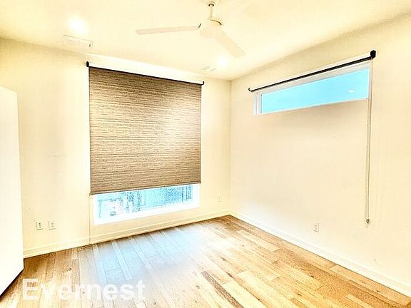 2nd image of 2528 N Fitzhugh Ave APT 102