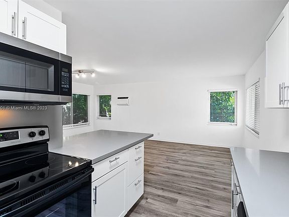 4th image of 92 Hendricks Isle APT 6