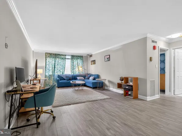 4977 Battery Ln #1-119, Bethesda, MD 20814