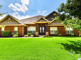 4 Hartley Dr SW, Huntsville, AL 35824