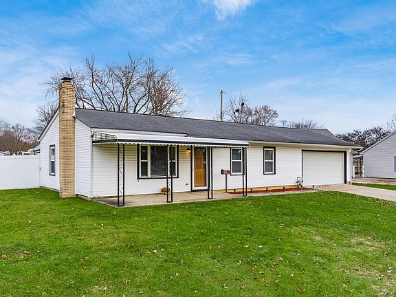 3rd image of 742 Gilmore Dr