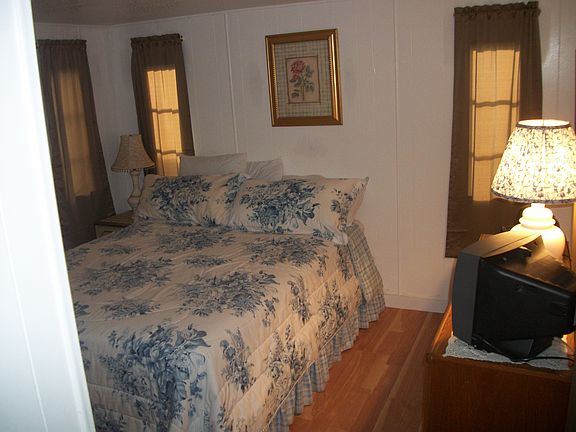 5th image of 298 Edwardo Ave