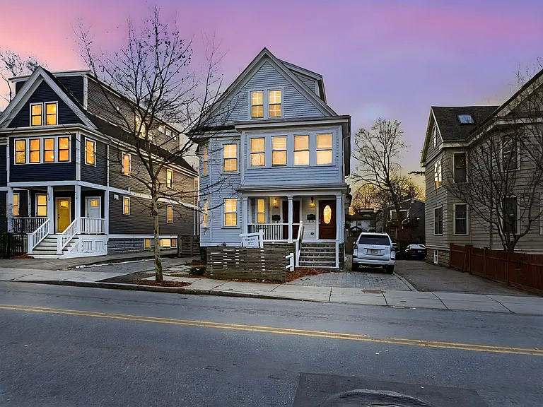 318 Concord Ave #318 — Photo 46