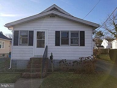 1st image of 316 W Summit Ave