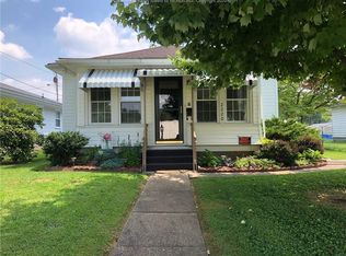 2220 Lincoln Ave, Point Pleasant, WV 25550