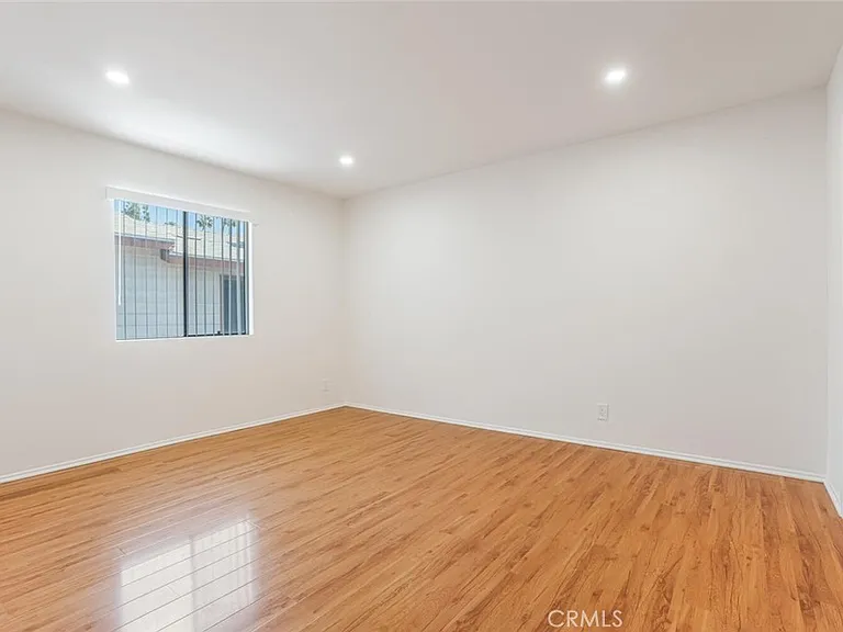 1129 Linden Ave #5 — Photo 17