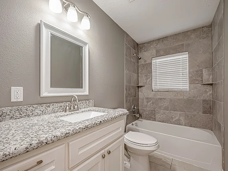 1513 George St — Photo 22