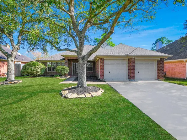 156 Greenridge Cir, League City, TX 77573