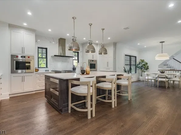 330 Hartshorn Dr, Millburn Twp., NJ 07078