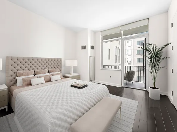 300 East 23rd Street image 4 of 13