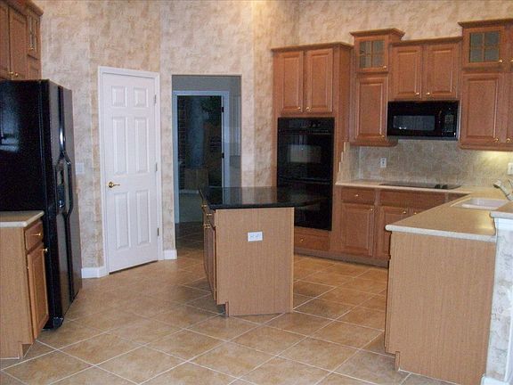 2nd image of 1005 Foxhound Way