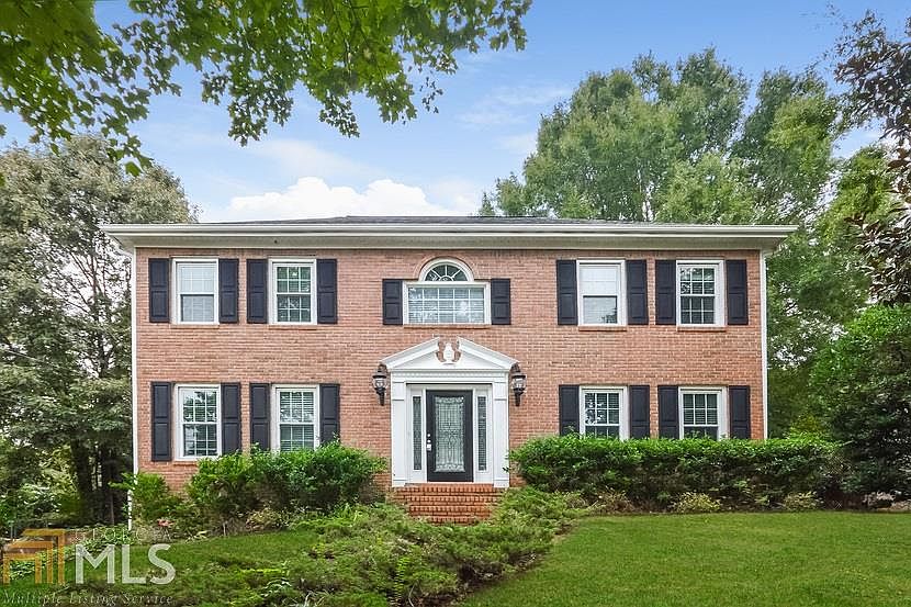 1st image of 640 Deer Oaks Dr