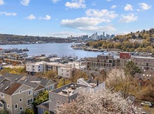 928 N 35th St, Seattle, WA 98103