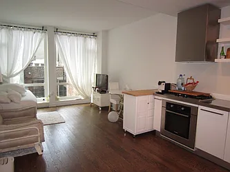 Rented by Sumitomo Real Estate Sales