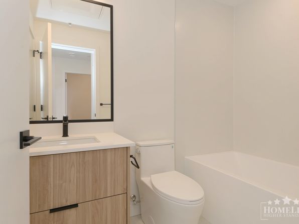 1 bedroom rental in Surrey — photo 11