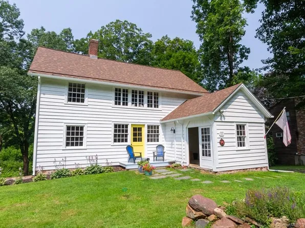 16 Diamond Glen Road, Farmington, CT 06032