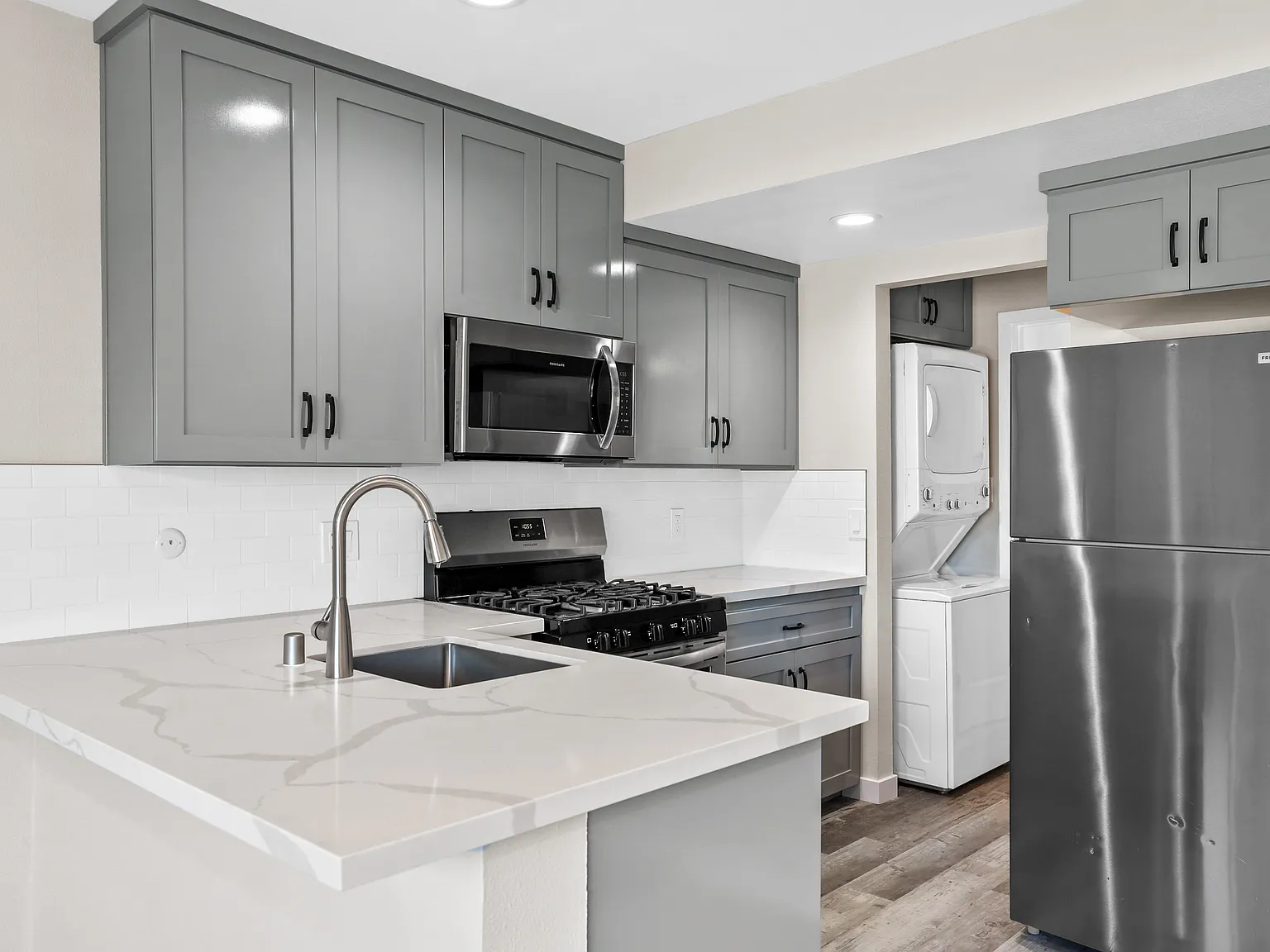 1 bed, 600 sqft, $2,295 — Photo 3