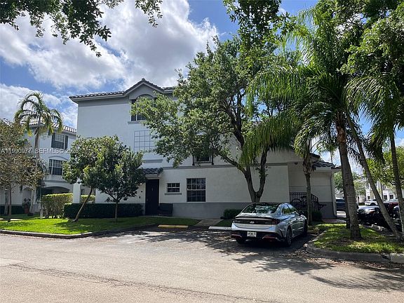 4th image of 781 SW 148th Ave APT 1502