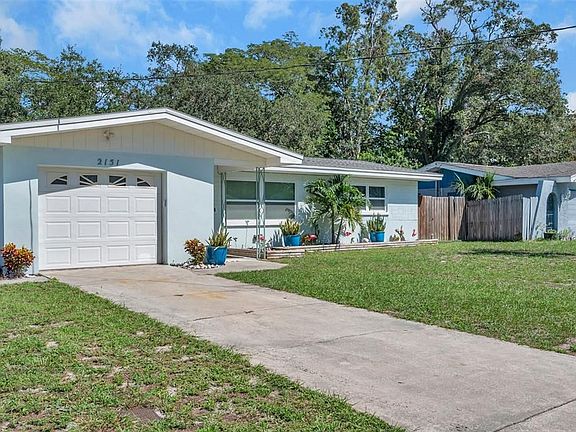 5th image of 2151 Poinciana Dr