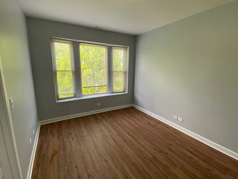 Opal Apartments — Photo 15